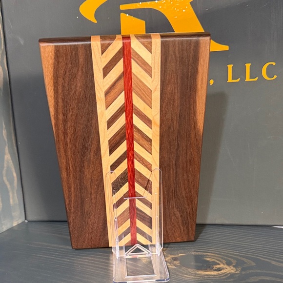 Cutting Board - Handcrafted! - Picture 3 of 6